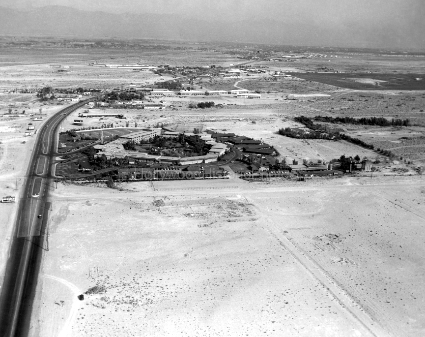 Flamingo Hotel 1950 4 .jpg